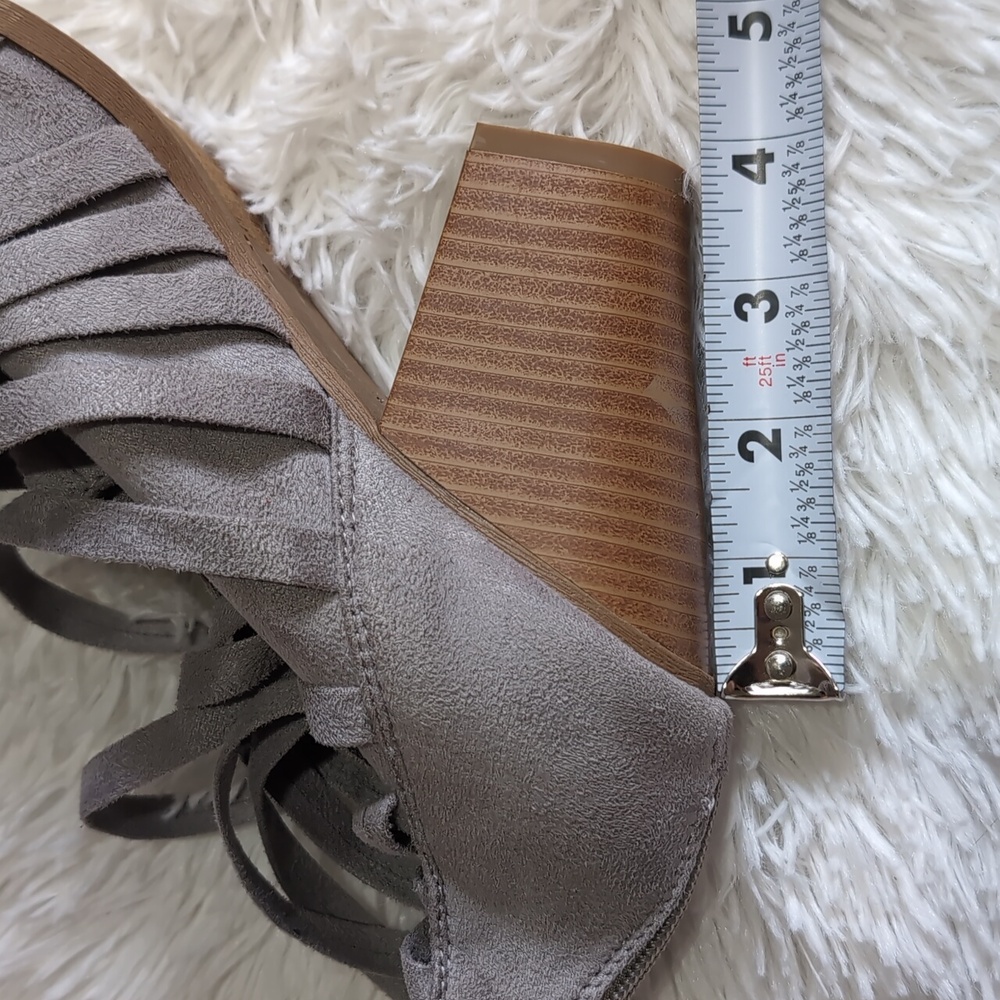 🔴SALE! Journee Collection Grey Faux Suede Selena Strappy Ankle Booties Size 10 - Picture 14 of 14